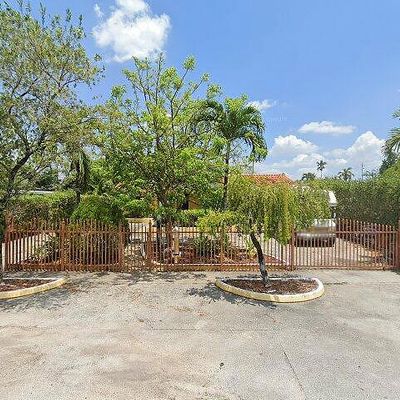 471 Se 6 Th St, Hialeah, FL 33010