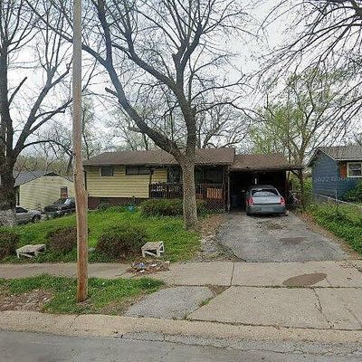 4710 E 40 Th Ter, Kansas City, MO 64130