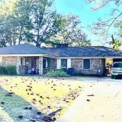 4725 Cumberland Dr, Savannah, GA 31405