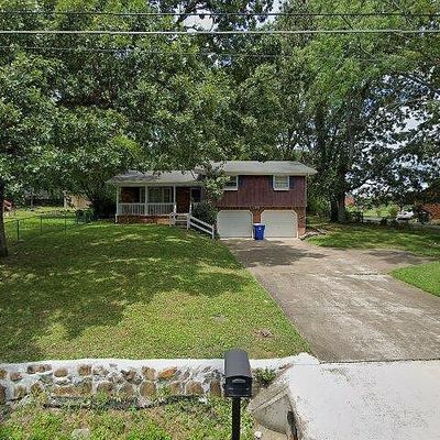 4725 Norcross Rd, Hixson, TN 37343