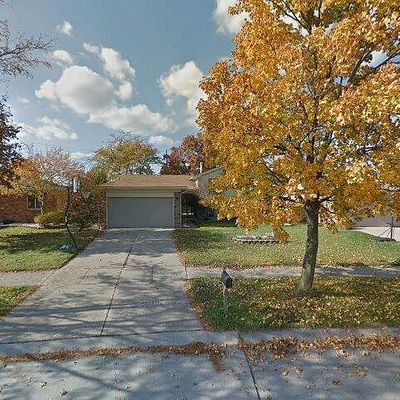 47759 Walden Rd, Macomb, MI 48044