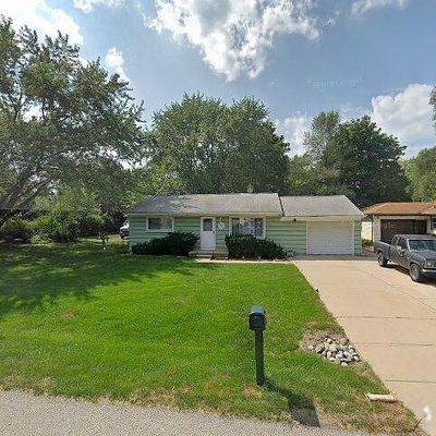 47865 Greenview Rd, Shelby Township, MI 48317