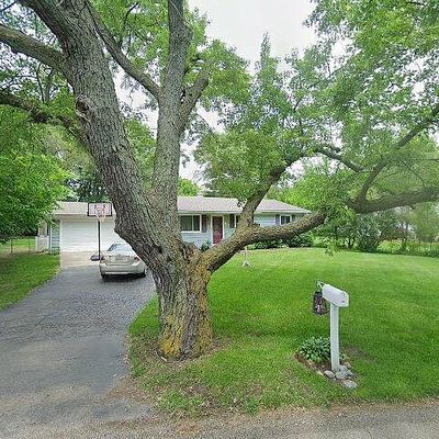4880 Forest Ave, Waterford, MI 48328