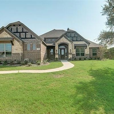 6261 Limestone Ln, Midlothian, TX 76065