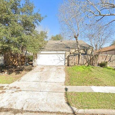 6346 Teal Run Dr, Houston, TX 77035