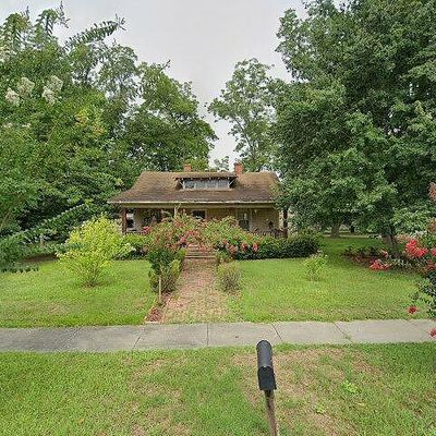 637 Harvey St, Millen, GA 30442