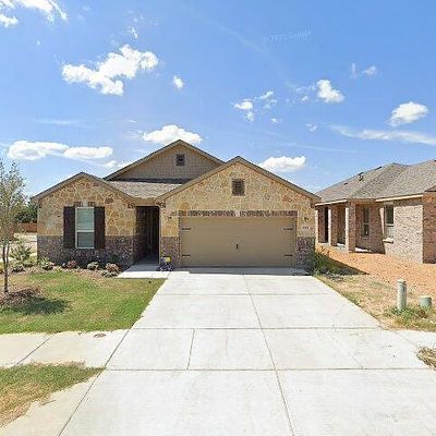641 Fox View Dr, Fort Worth, TX 76131
