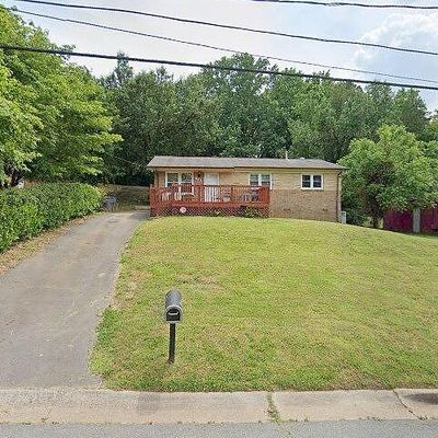 645 Dunbrook Ln, Charlotte, NC 28217