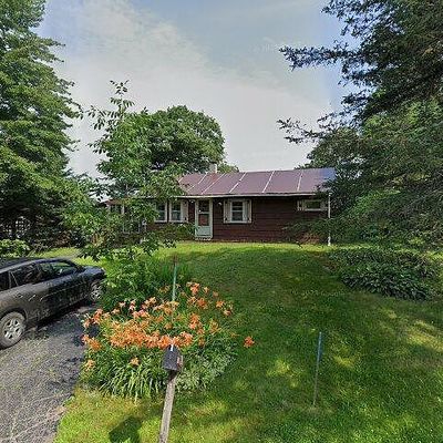 65 Summer St, Hampden, ME 04444