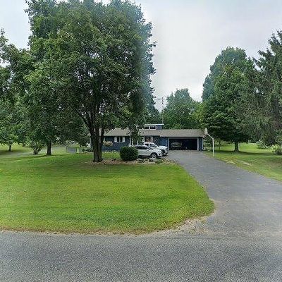 6511 Osborne Rd, Delton, MI 49046