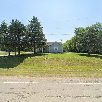 6527 Baldwin Rd, Swartz Creek, MI 48473