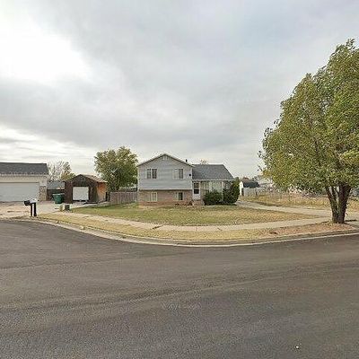66 Pacific Ave, Clearfield, UT 84015