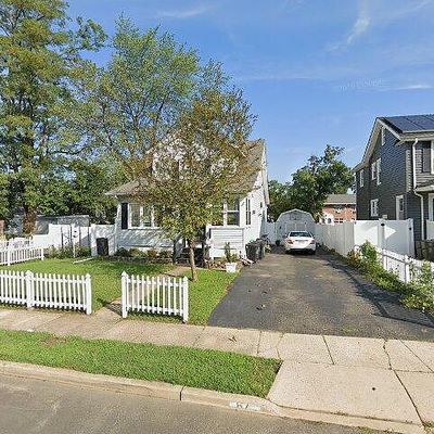 67 Jackson St, Keyport, NJ 07735