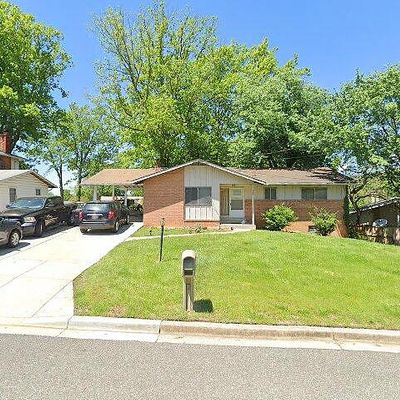 6701 Edgemere Dr, Temple Hills, MD 20748
