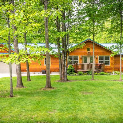 6814 Whispering Pines Dr, Gaylord, MI 49735