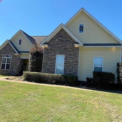 686 Viking Ln, Prattville, AL 36067