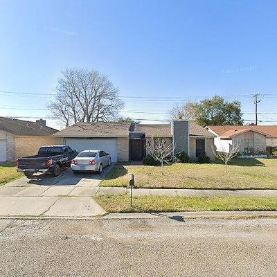 6921 Edgebrook Dr, Corpus Christi, TX 78413