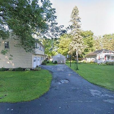 695 School St, Skaneateles Falls, NY 13153