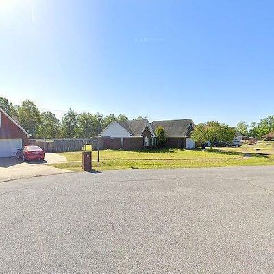 698 Twin Oaks Dr, Marion, AR 72364