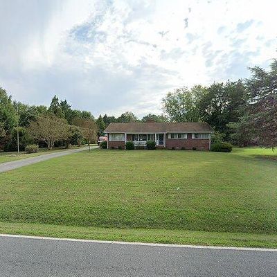 700 Chesapeake Dr, White Stone, VA 22578