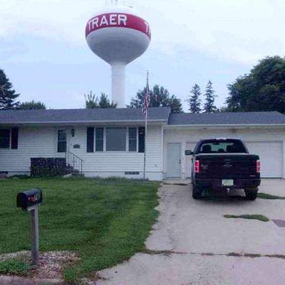 702 Crestview Dr, Traer, IA 50675