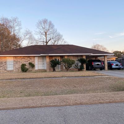 704 Sinbad St, Baker, LA 70714