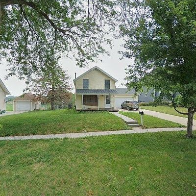 706 Walker St, Woodbine, IA 51579