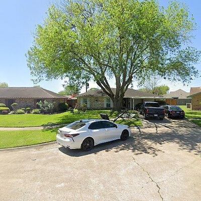 706 Whelton Cir, Pasadena, TX 77503