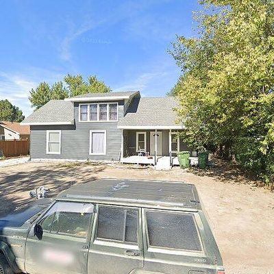 707 E Cedar St, Sutton, NE 68979