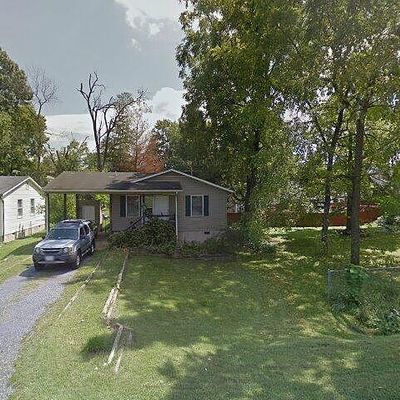 708 King Ave, Waynesboro, VA 22980