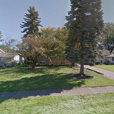 709 West Dr, Sheffield Lake, OH 44054