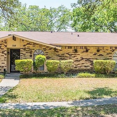 7118 Hardwood Trl, Dallas, TX 75249