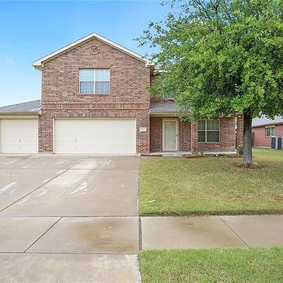 712 Partridge Dr, Fort Worth, TX 76131