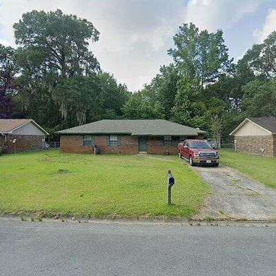 712 Thornwood Way, Hinesville, GA 31313