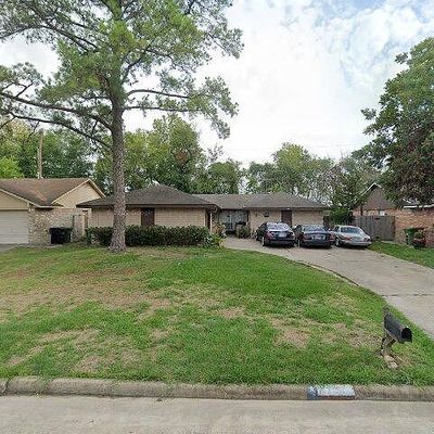 7138 Log View Dr, Houston, TX 77040