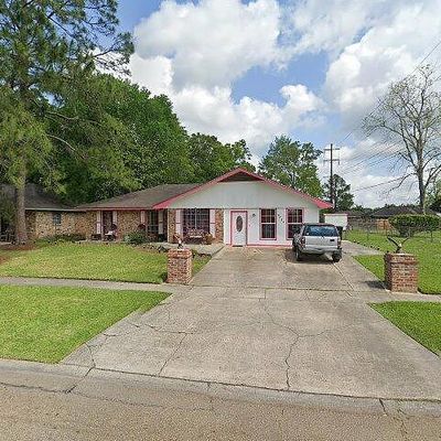 7167 Skylark Ave, Baton Rouge, LA 70812