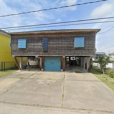 717 Marlin St, Hitchcock, TX 77563