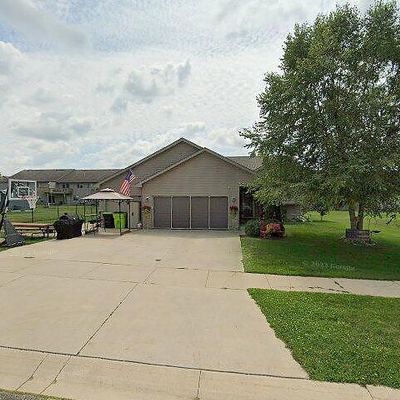 721 9 Th St Sw, Pine Island, MN 55963