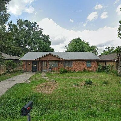 5709 Langley Rd, Houston, TX 77016