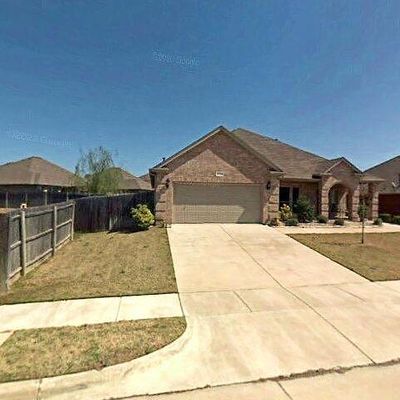 5736 Ozark Dr, Fort Worth, TX 76131