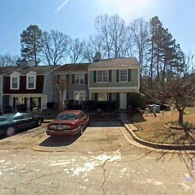 5736 Wells Cir, Stone Mountain, GA 30087