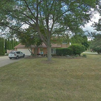 5779 Perrytown Dr, West Bloomfield, MI 48322