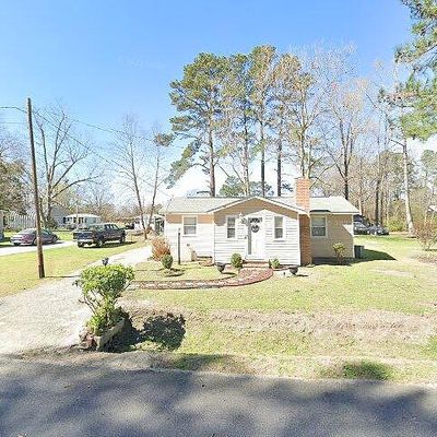 581 N 3 Rd St, Saint Pauls, NC 28384