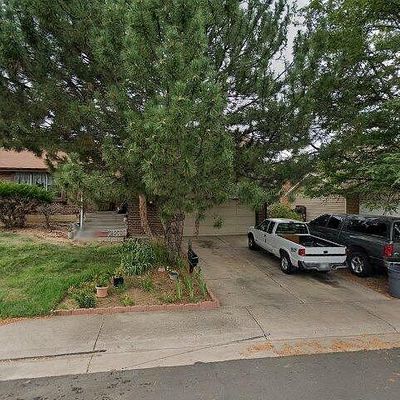 584 S Kittredge Way, Aurora, CO 80017