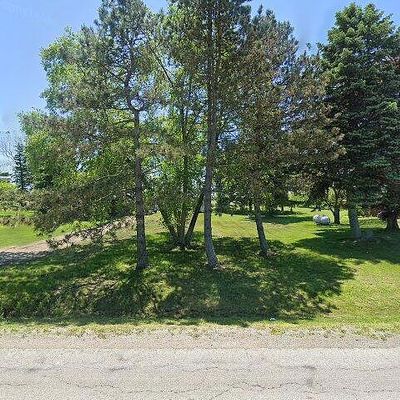 587 E Rauch Rd, Temperance, MI 48182