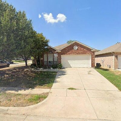 5901 Ash Flat Dr, Fort Worth, TX 76131