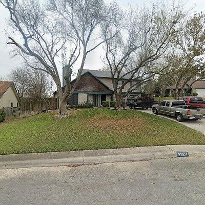 5928 Hidden Peak St, San Antonio, TX 78247