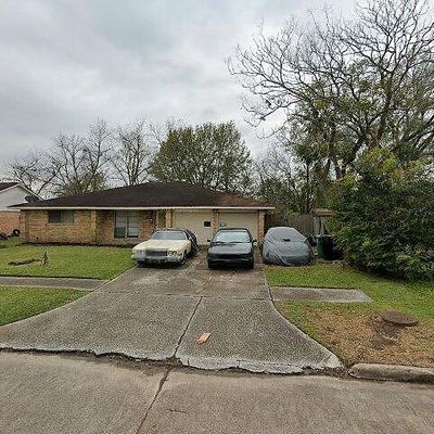 6006 Landfall Ln, Houston, TX 77087