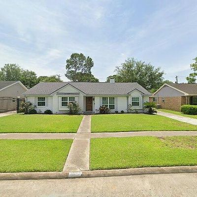 6027 Rutherglenn Dr, Houston, TX 77096