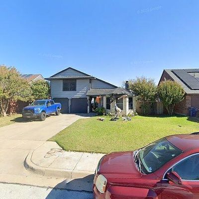 604 Creekview Dr, Burleson, TX 76028